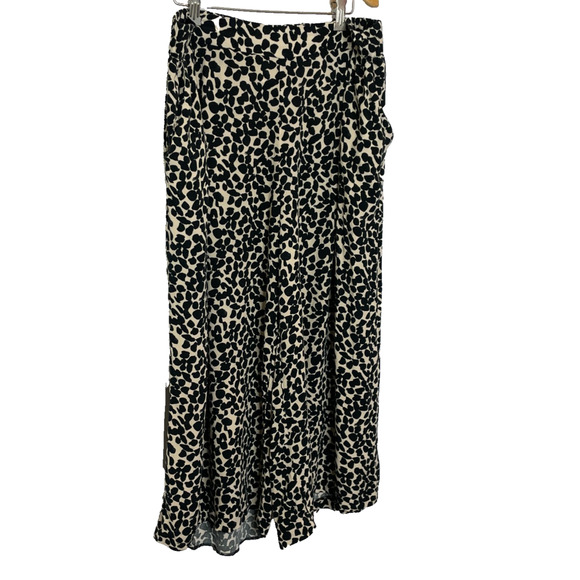Women's 14 H&M Cheetah Print Brown Flat Front Pull On Cropped Pants - Picture 3 of 5